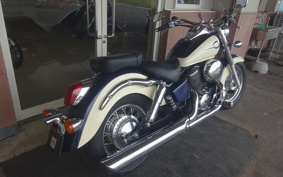 HONDA SHADOW 400 1999 NC34