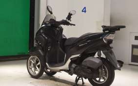 YAMAHA TRICITY 125 SE82J