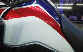 HONDA CRF1000L AFRICA TWIN 2016 SD04