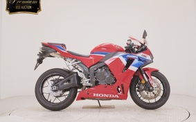 HONDA CBR600RR 2024 PC40