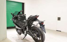 YAMAHA YZF-R25 A 2023 RG74J