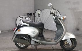 YAMAHA VINO 125 SE24