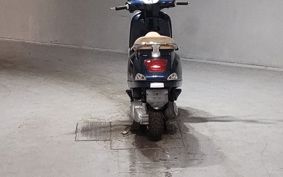 VESPA LX125IE M68100