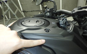 HONDA CB650R 2023 RH03