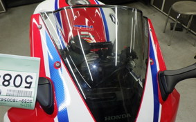 HONDA CBR1000RR SPECIAL EDITION 2015 SC59