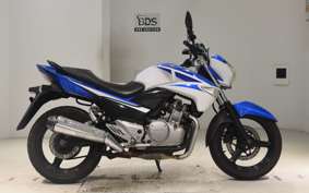SUZUKI GSR250