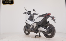 HONDA X-ADV 750 2025 RH21