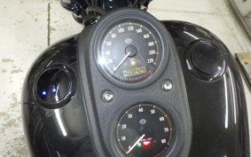 HARLEY FXDLS1800 2017