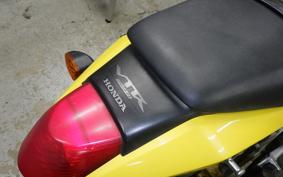 HONDA VTR 250 Gen. 2 MC33