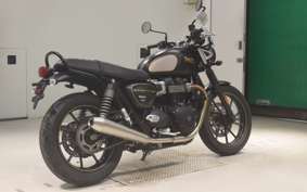 TRIUMPH STREET TWIN 2021