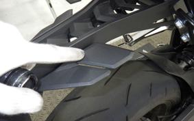 HONDA CB650R 2024 RH17