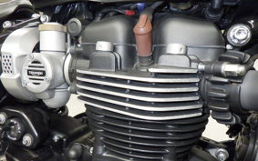 TRIUMPH BONNEVILLE BOBBER 2018