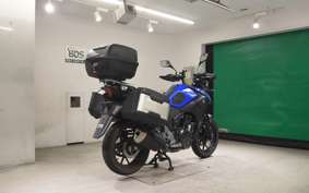 SUZUKI Vｽﾄﾛｰﾑ250A 1998