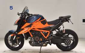 KTM 1290 SUPER DUKE R 2021