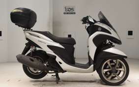 YAMAHA TRICITY 125 SE82J