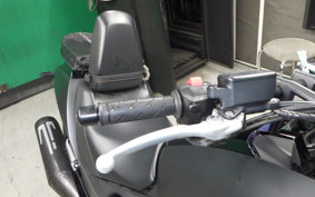 HONDA NM4 VULTUS -01 2014 RC82