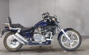 HONDA MAGNA 750 RC28