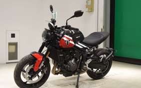 TRIUMPH TRIDENT 660 2026