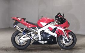 YAMAHA YZF-R1 RN04