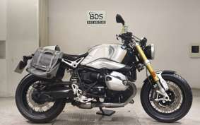 BMW R NINE T 2019