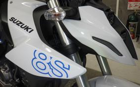 SUZUKI GSX-8S 2024 EM1AA