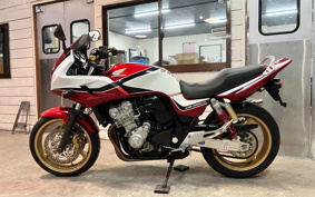 HONDA CB400SFV-3 BOLDOR 2010 NC42