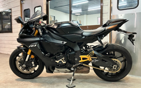 YAMAHA YZF-R1 2018 RN49