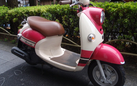 YAMAHA  VINO  DELUXE  SA37J