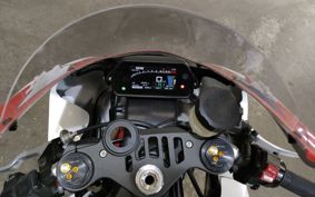 YAMAHA YZF-R1 RaceBase CN06C