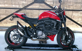 DUCATI MONSTAR 937 PLUS 2021 1M00