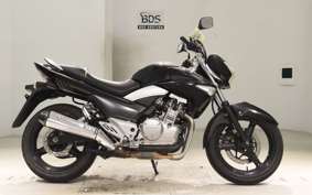 SUZUKI GSR250 2006