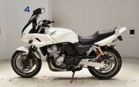 HONDA CB400 SUPER BOLDOR VTEC 2010 NC42