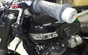 TRIUMPH BONNEVILLE T120 2023