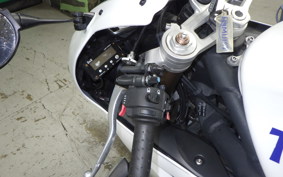TRIUMPH DAYTONA 675 2011