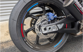 BMW M1000R 2024 0E81