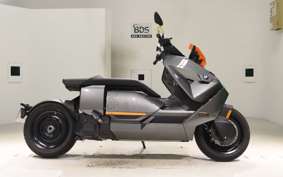 BMW CE04 2018