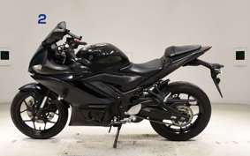 YAMAHA YZF-R3 2021 RH13J