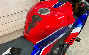 HONDA CBR1000RR-R FB SP 2022 SC82