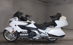 HONDA GL1800 TOUR DCT SC79