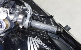 HONDA CBR600RR GEN 2 2005 PC37