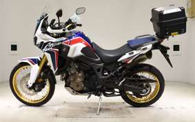 HONDA CRF1000L AFRICA TWIN DCT 2018 SD04