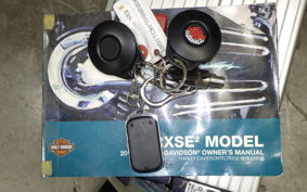 HARLEY FLTRXSE1800CVO 2012