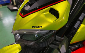 DUCATI STREET FAI MANY V4 RAN BO 2023 4F00