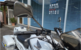 HONDA VFR750F 1988 RC24