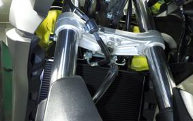 SUZUKI Vｽﾄﾛｰﾑ650XTA 2026 C733M