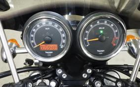 TRIUMPH BONNEVILLE T100 2013