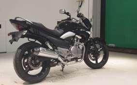 SUZUKI GSR250
