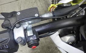 HUSQVARNA FC450