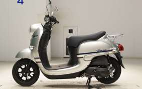 YAMAHA VINO 50 Gen.4 2004 AY02