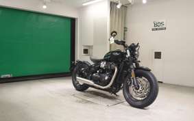TRIUMPH BONNEVILLE BOBBER 2024